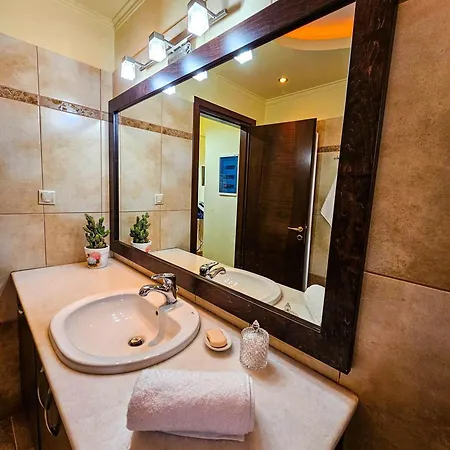 Vila Aitheras With Sea Views And Garden *